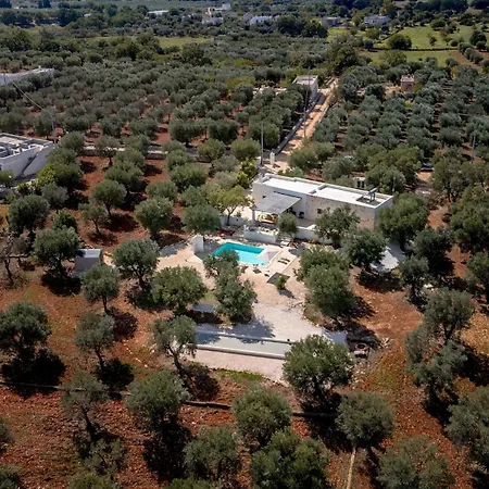 Casale Di Ameli' 5, Emma Villa Ostuni